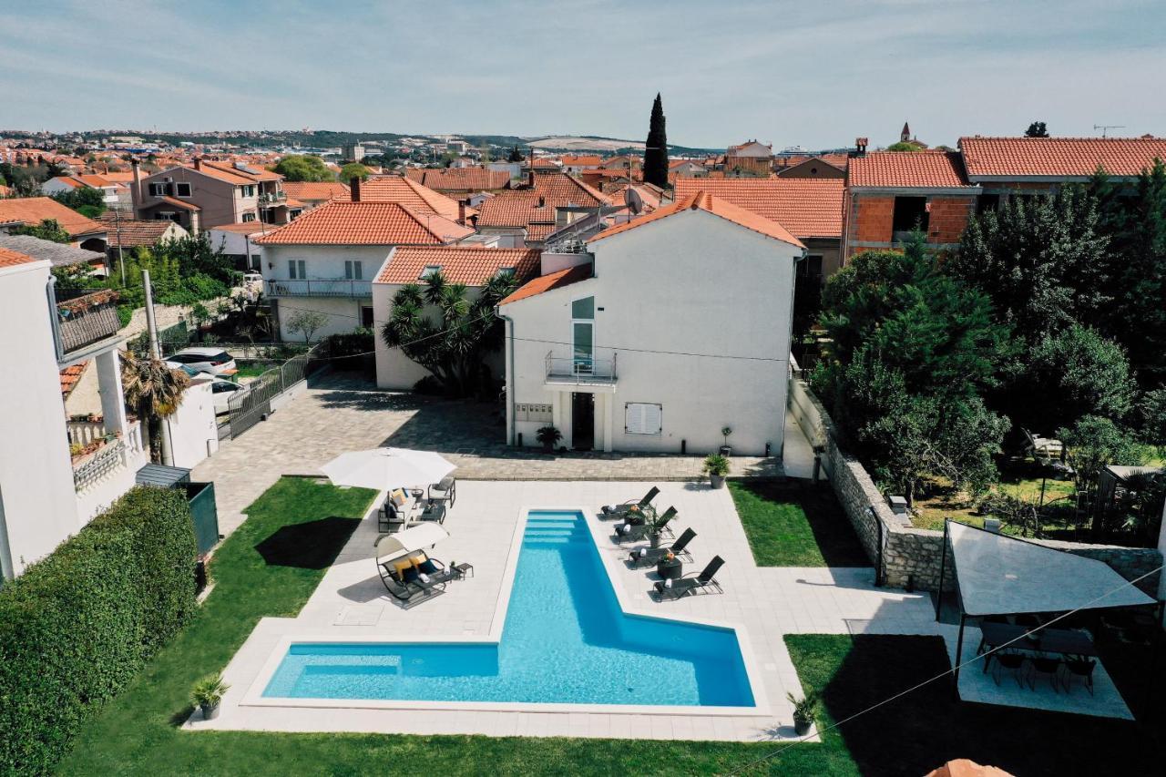 Bellamare Apartment