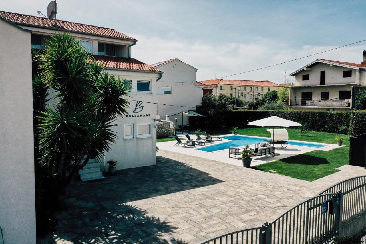 Bellamare Apartment